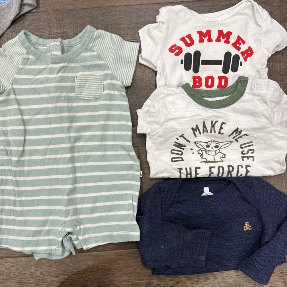 Baby GAP 6-12 m bundle - Picture 2 of 6